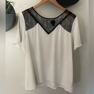 Worthington Black and White Lacey Blouse